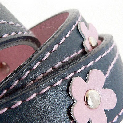 Lederleine Lucy Blue. Von Hamish McBeth